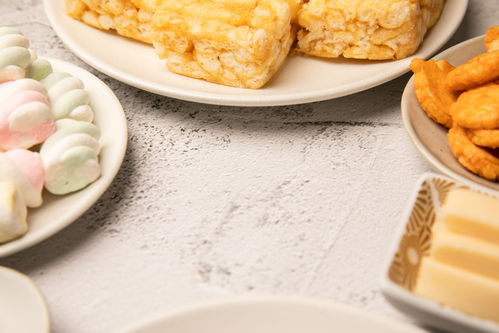 光影下的舌尖诱惑 肉脯与糖果的视觉盛宴